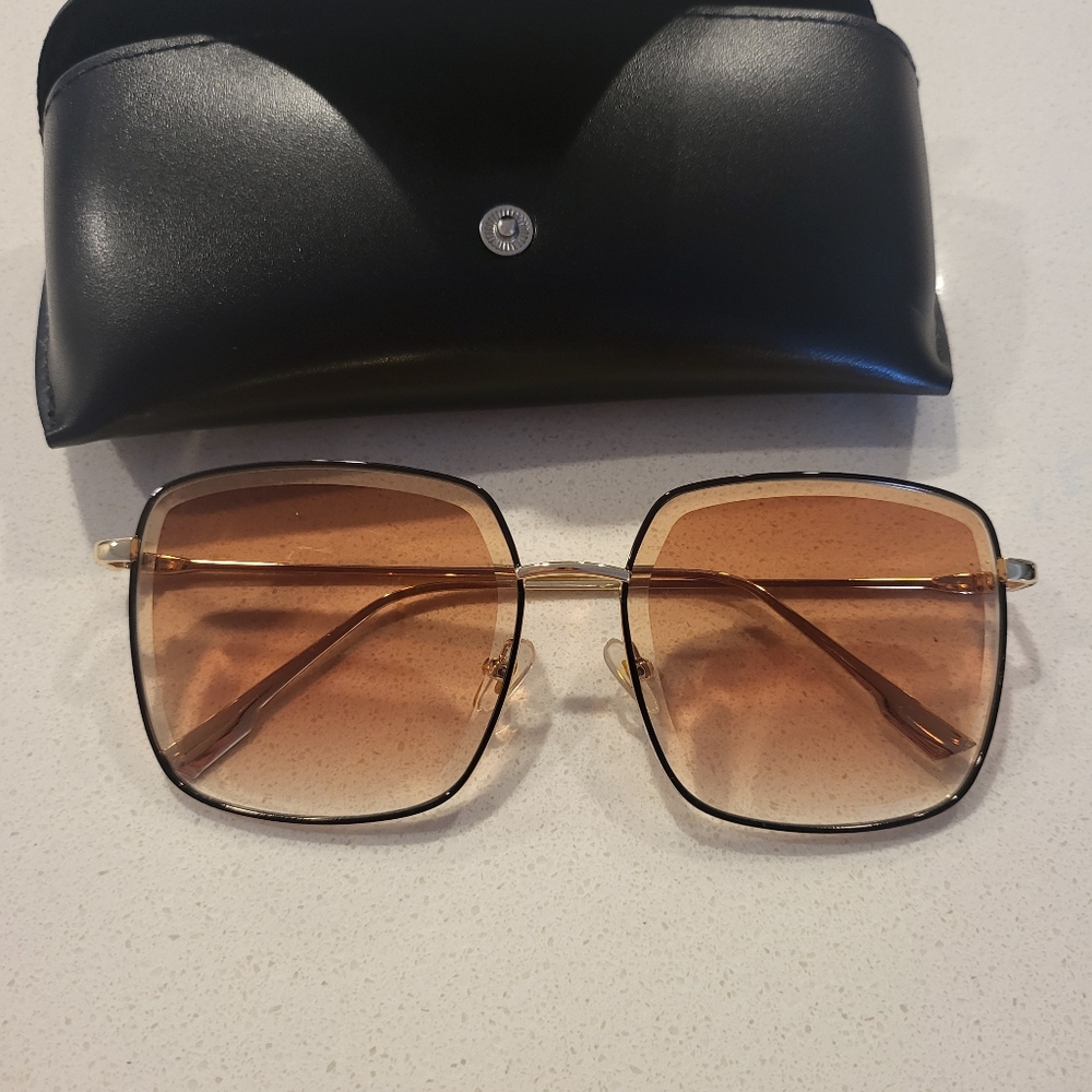 Brown sunglasses